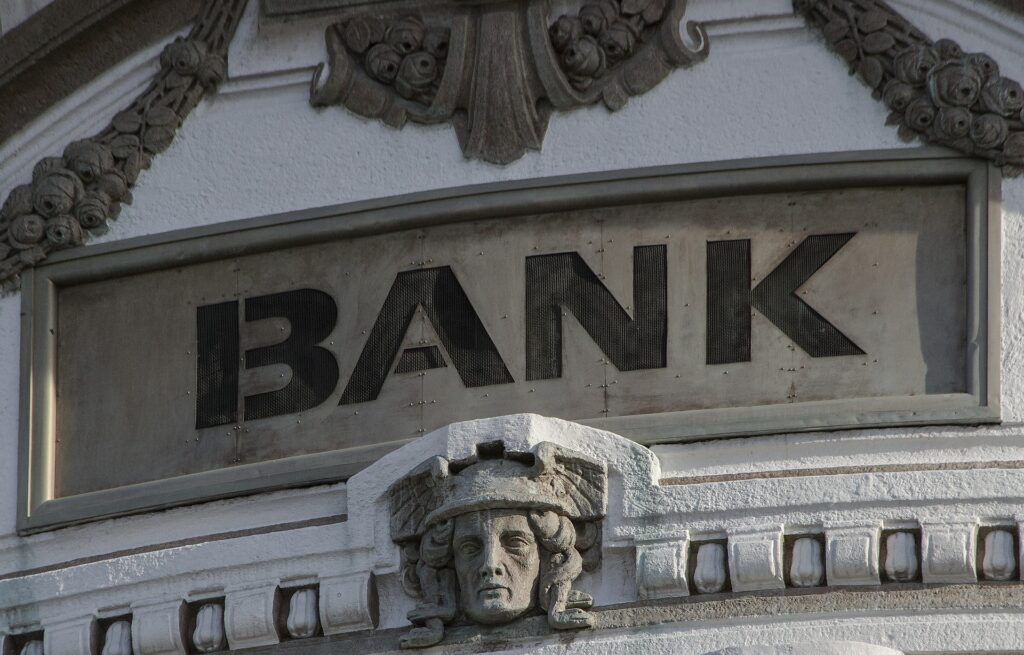 Bank-skylt