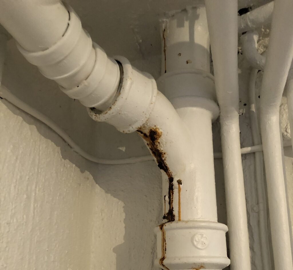 Rör med utvändig rost
