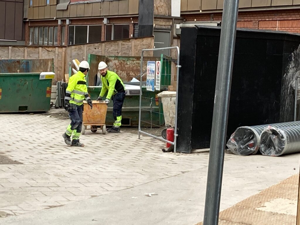 Koll på kollektivavtal. Det är lätt att kolla om företag inom exempelvis byggbranschen har kollektivavtal.