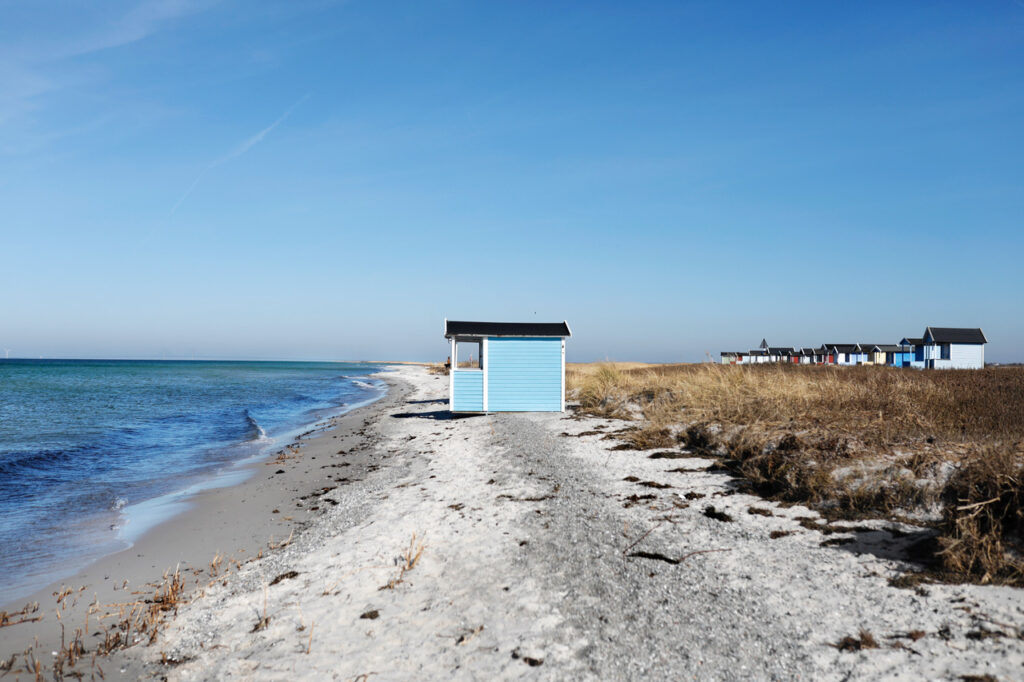 Badhytt vid havet