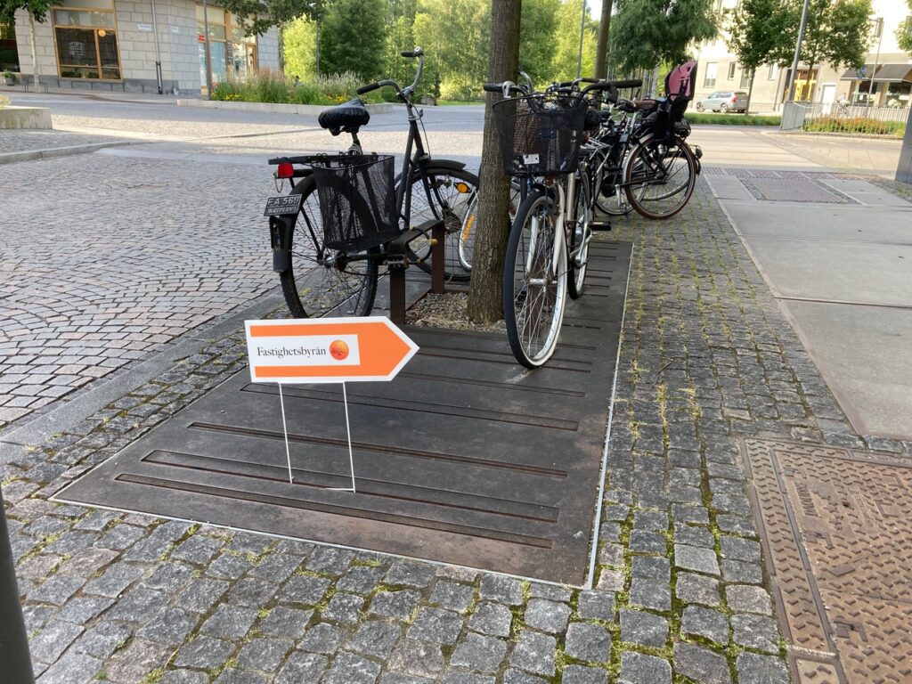 mäklarskylt, försäljning